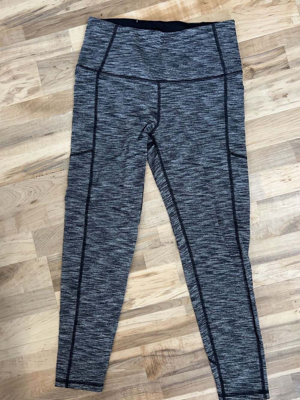 Victoria Sport Knockout Leggings Size M